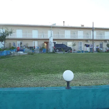 Pansion Tonia Aparthotel 4*