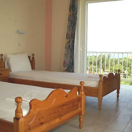 Pansion Tonia 4*