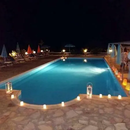 Ξενοδοχείο με διαμερίσματα Pansion Tonia