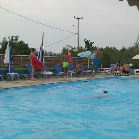 Ξενοδοχείο με διαμερίσματα Pansion Tonia 4*