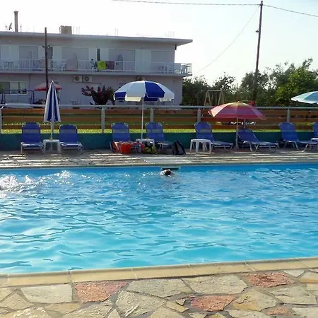 Aparthotel Pansion Tonia 4*